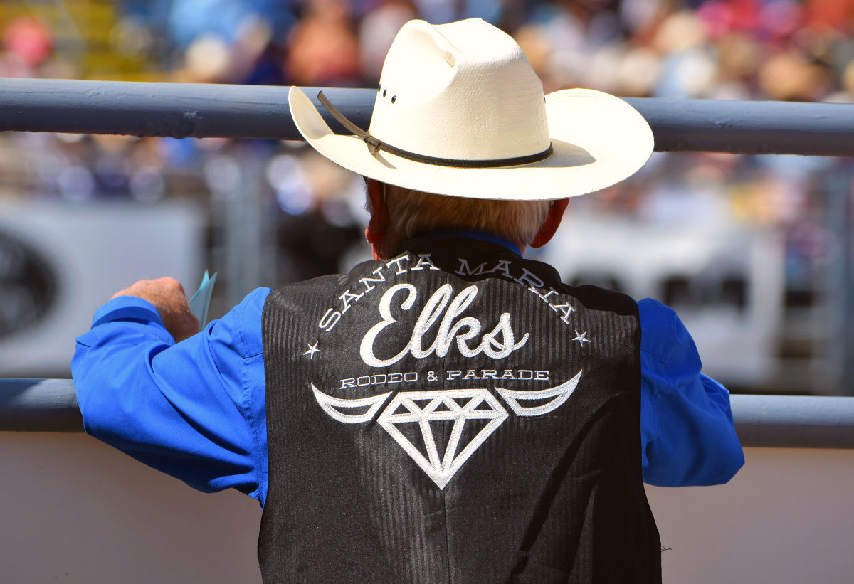 090521-smt-news-elks-rodeo-009.jpg